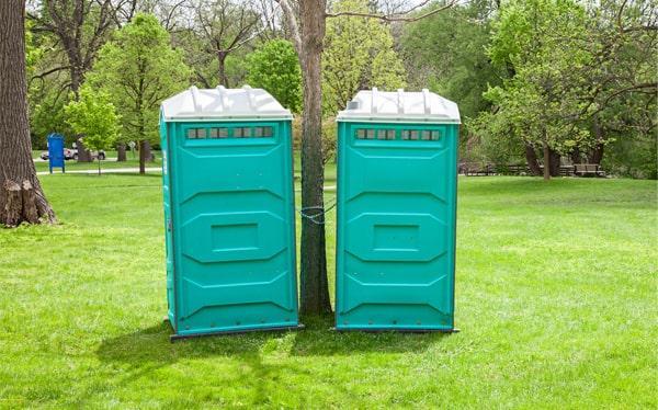 there are a variety of long-term portable toilet rental options available, including standard units, handicap-accessible units, and luxury models